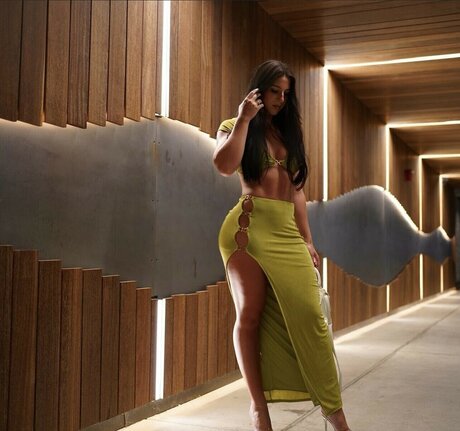 Allison Royalty modèle exclusif images