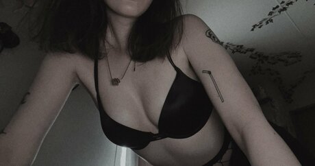 Itsmalic3 étoile adulte galeries