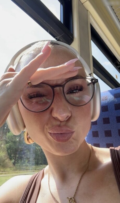 Celina Klug étoile exclusive des photos