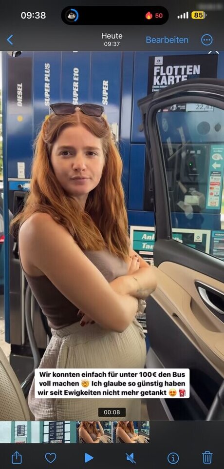 Julia Schulze actrice de nus galeries