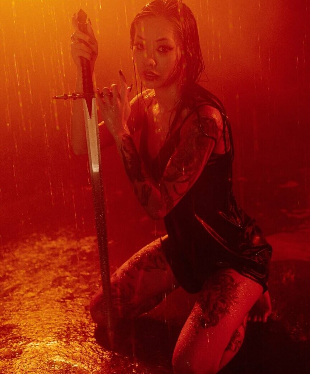 fans de milf gothique uniquement nu érotique image