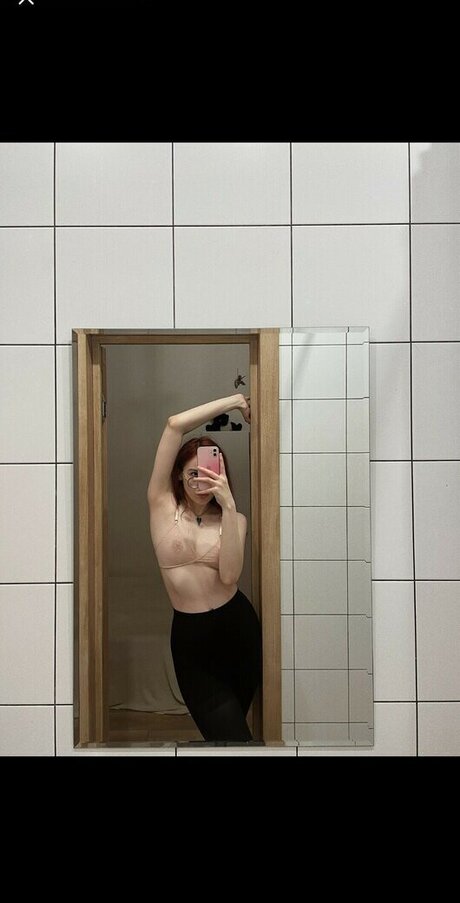 Kuromiromi haut modèle galerie