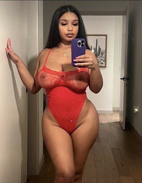 Thumb Alina modèle érotique img