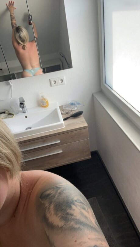 Kleinstadtvanni xxx étoile img