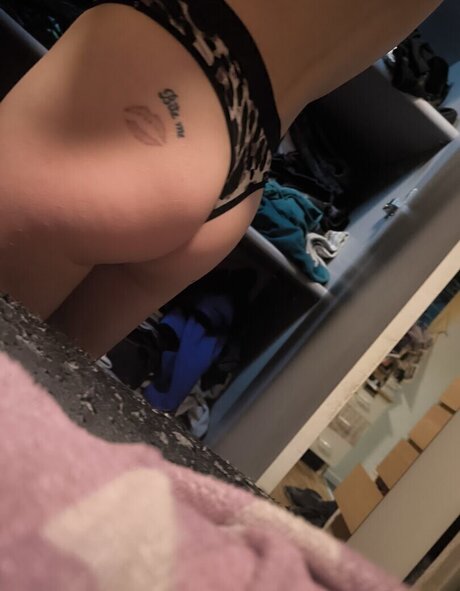 Chrissychriss modèle xxx galerie