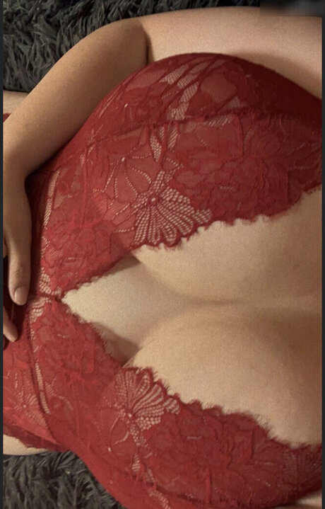 Your curvy girl haut étoile image