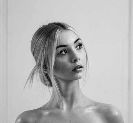 kamilalenajanicka modèle de haute qualité image