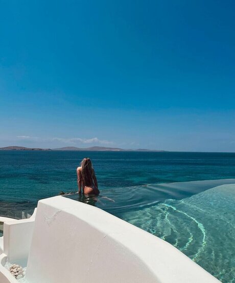 Izzi Dame actrice image