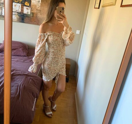 adriana feetgirl star du porno de haute qualité photo