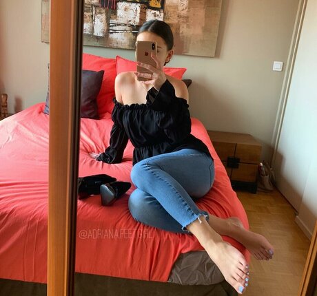 adriana feetgirl star du porno des photos