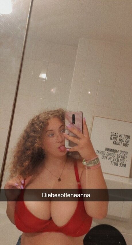 Dienaxkteanna actrice parfaite photo