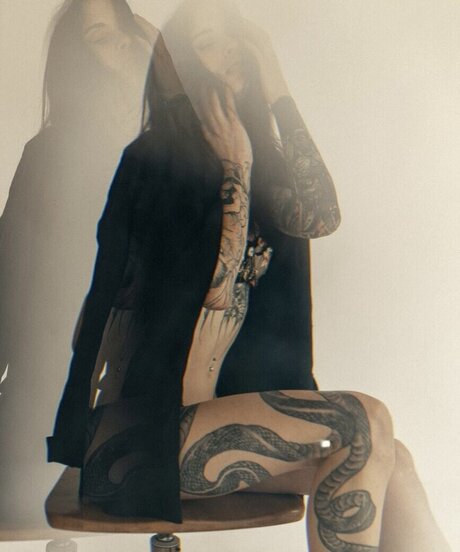 Anny Ink__anny ink_ modèle joli photo