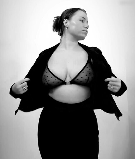 Janakristinah modèle érotique image