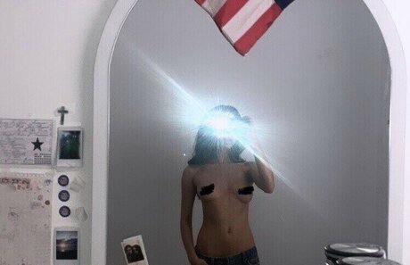 biblicalmonster art modèle des photos