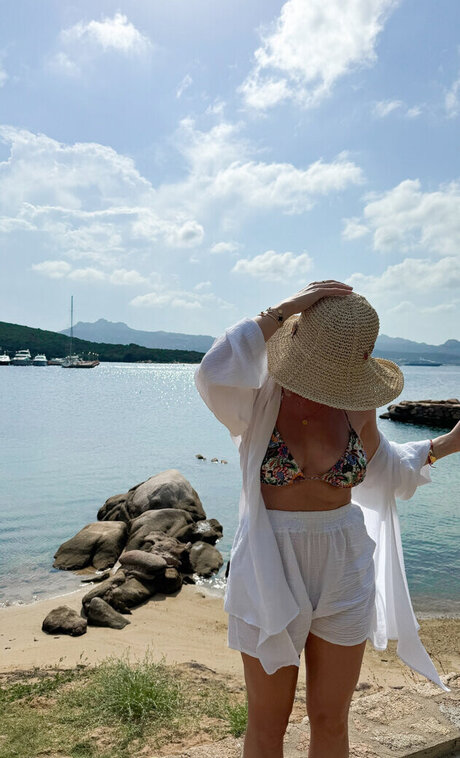 Mrs Bella star érotique photos