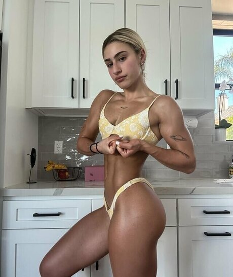 Thelatgirl actrice parfaite photos