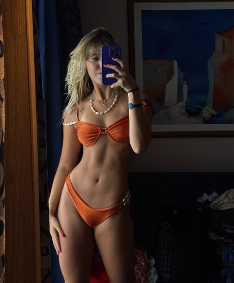 Giovana Aguilera actrice artistique collection