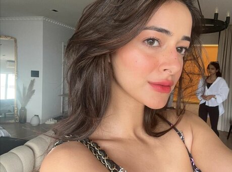 Ananya Pandey étoile exclusive images