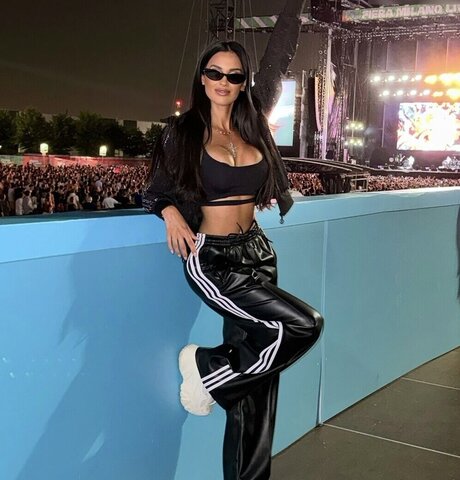 Eleonora Incardona modèle exclusif des photos