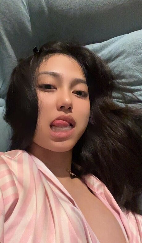 risaatjan actrice des photos