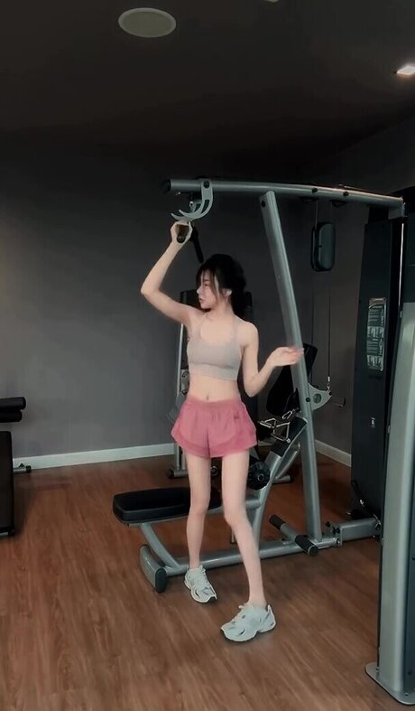 babymangpor modèle sympa image