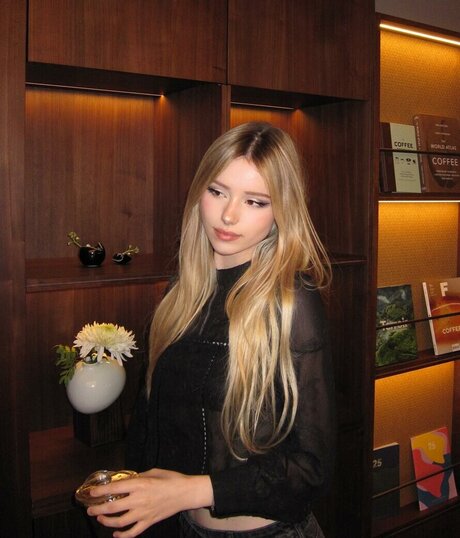 Kitty Mae étoile érotique photo