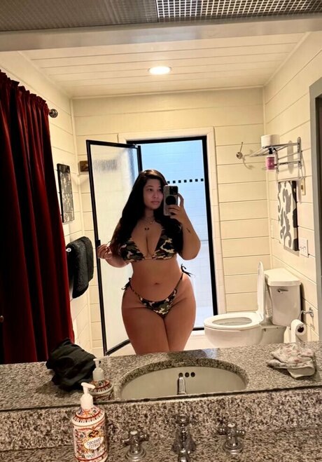 Megan Shaye star du porno parfaite archive