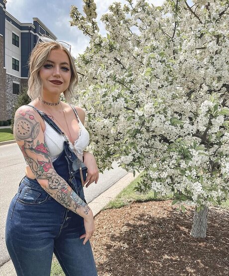 Nyybeats modèle xxx archive