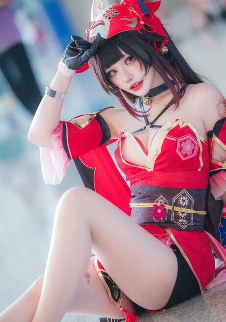 riri thisway actrice chaude des photos