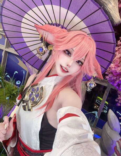 riri thisway art modèle galeries