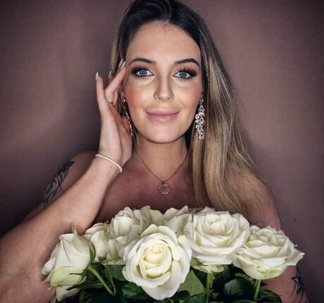 x__maliyah__x modèle artistique image