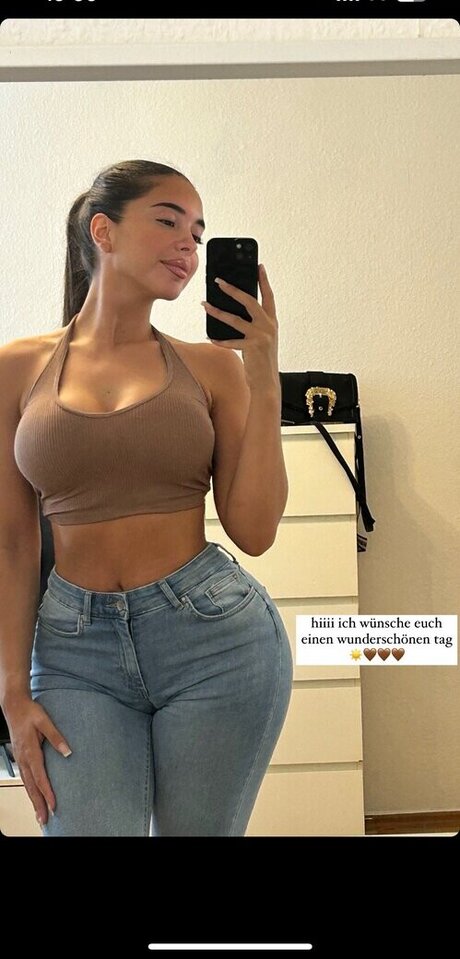 fétichisme des pieds asiatiques onlyfans xxx de haute qualité photo