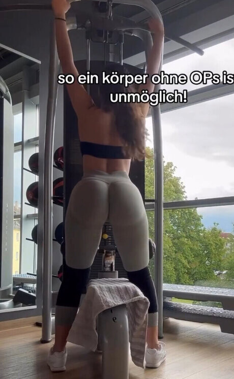 Lya Aylin actrice parfaite photos