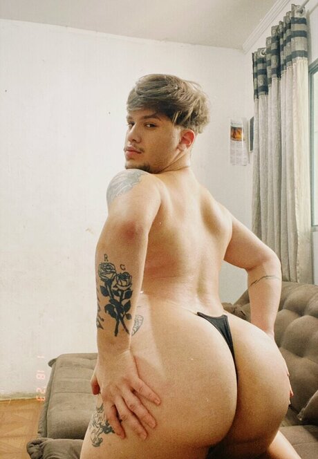 Haroldcdalves star du porno adulte photo