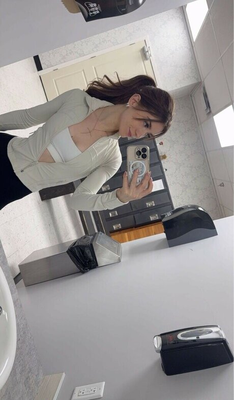 Giulia Bruno étoile nue image