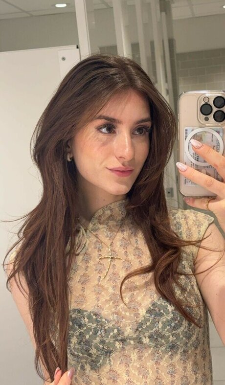 Giulia Bruno modèle parfait photos