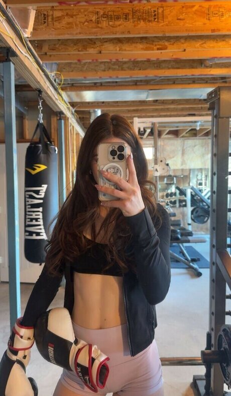 Giulia Bruno star du porno érotique galerie