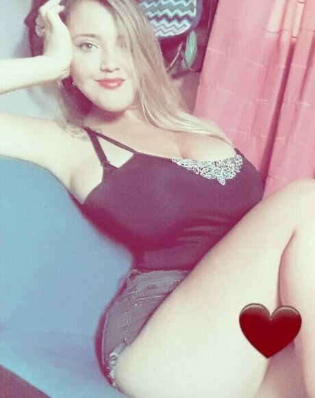 épouse cocue onlyfans sexy parfait collection