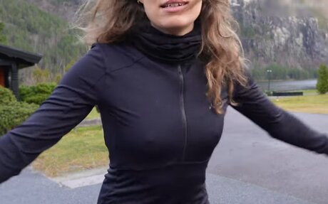 Sabrina Outdoor actrice de sexe archive