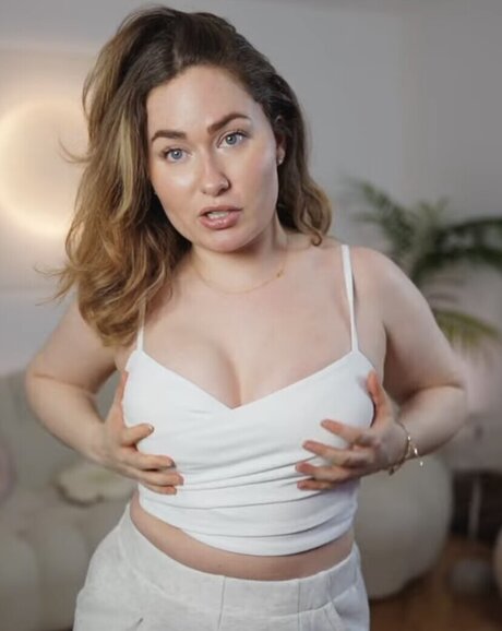 Sonny Loops modèle érotique collection