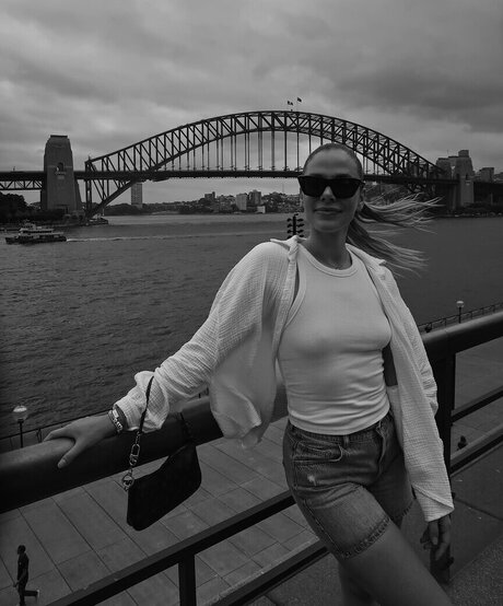 Cheyenne Pahde étoile chaude images