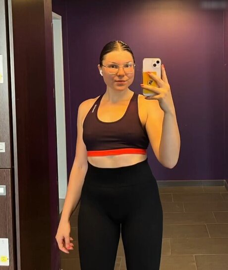 Anne St tzner modèle artistique collection