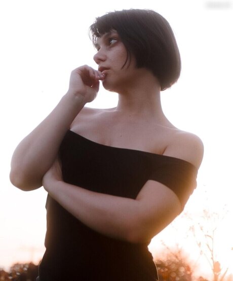 lov e lena joli modèle des photos