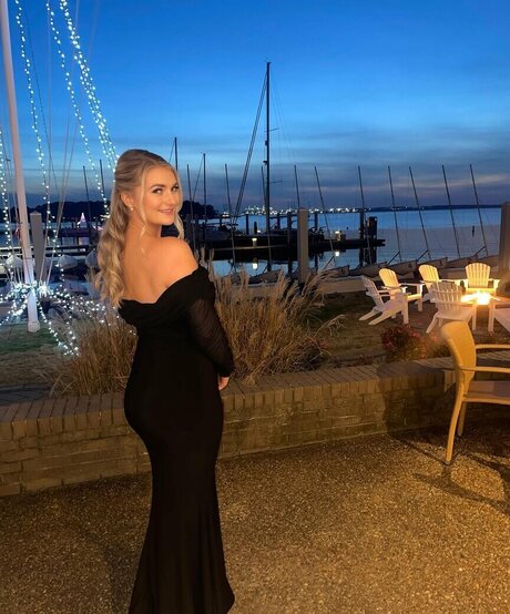 Christie Ludwig modèle exclusif image