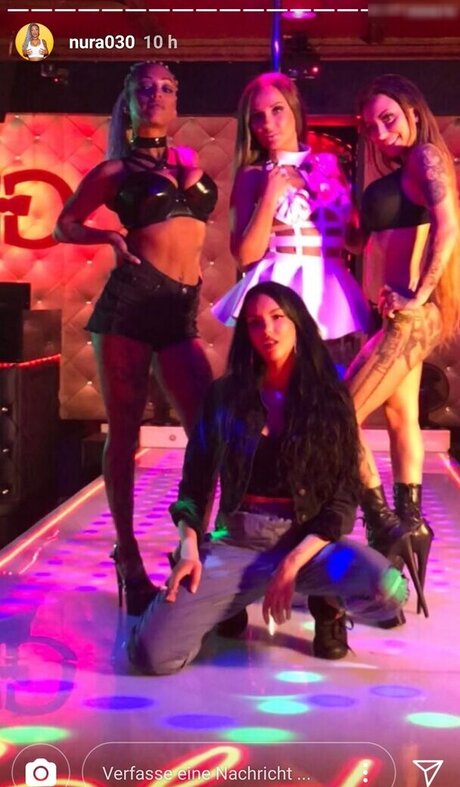 Schwesta Ewa étoile parfaite archive