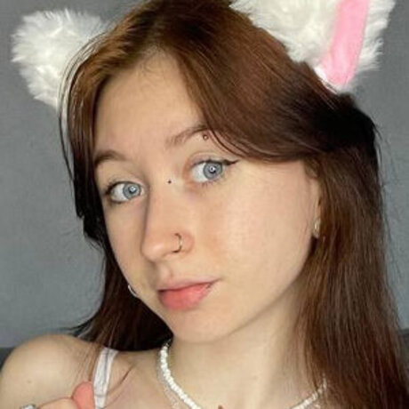 Mikaww actrice de nus photos