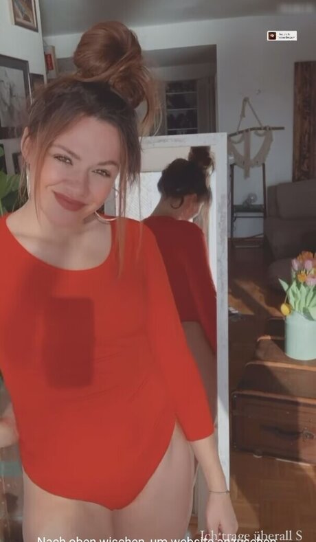 Yvonne Pferrer modèle adulte photos