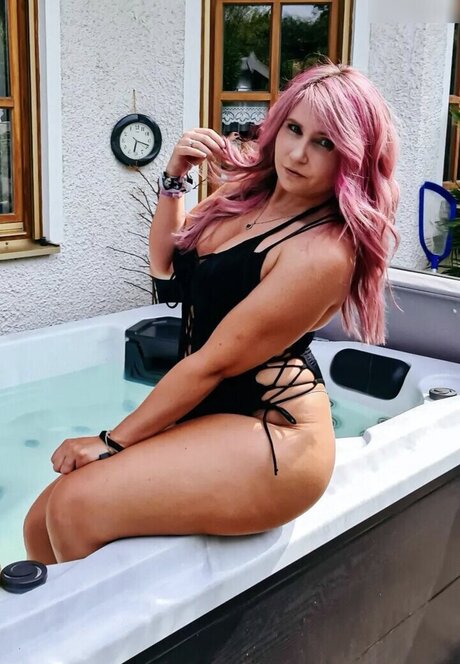 Nicole Miss opel actrice de sexe photo