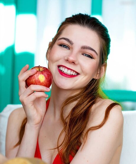 Klaudia Giez étoile hd img