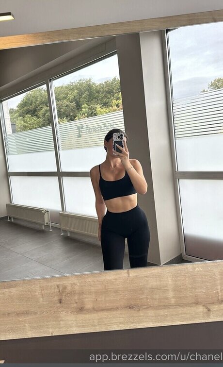 Chanel Silberberg haut modèle galerie